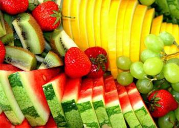 Весенние фрукты - красивые и опасные